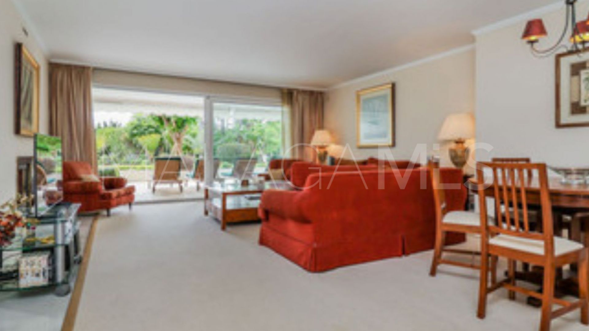 Se vende apartamento planta baja in Los Granados Golf de 3 bedrooms