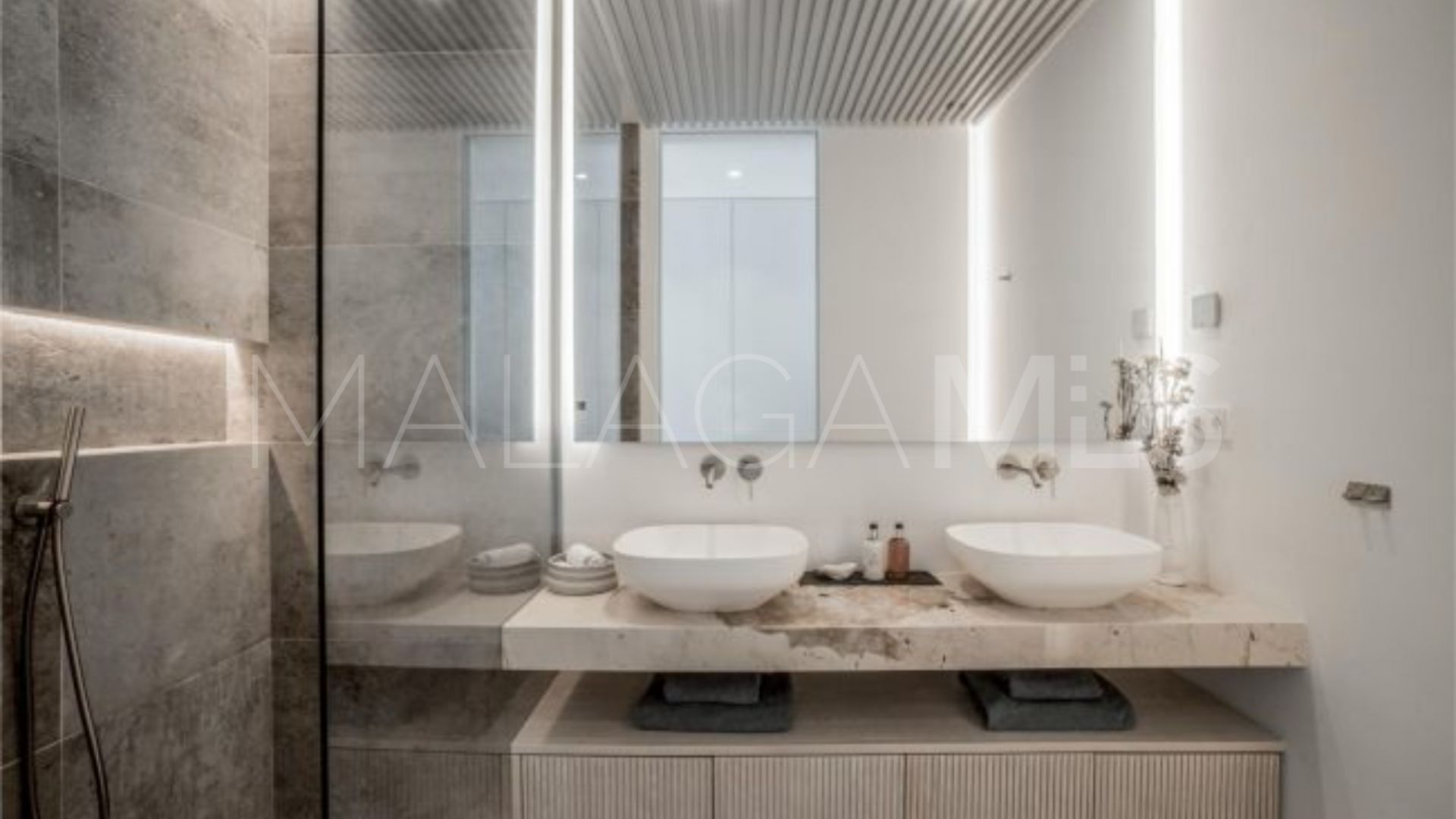 Villa for sale in El Herrojo