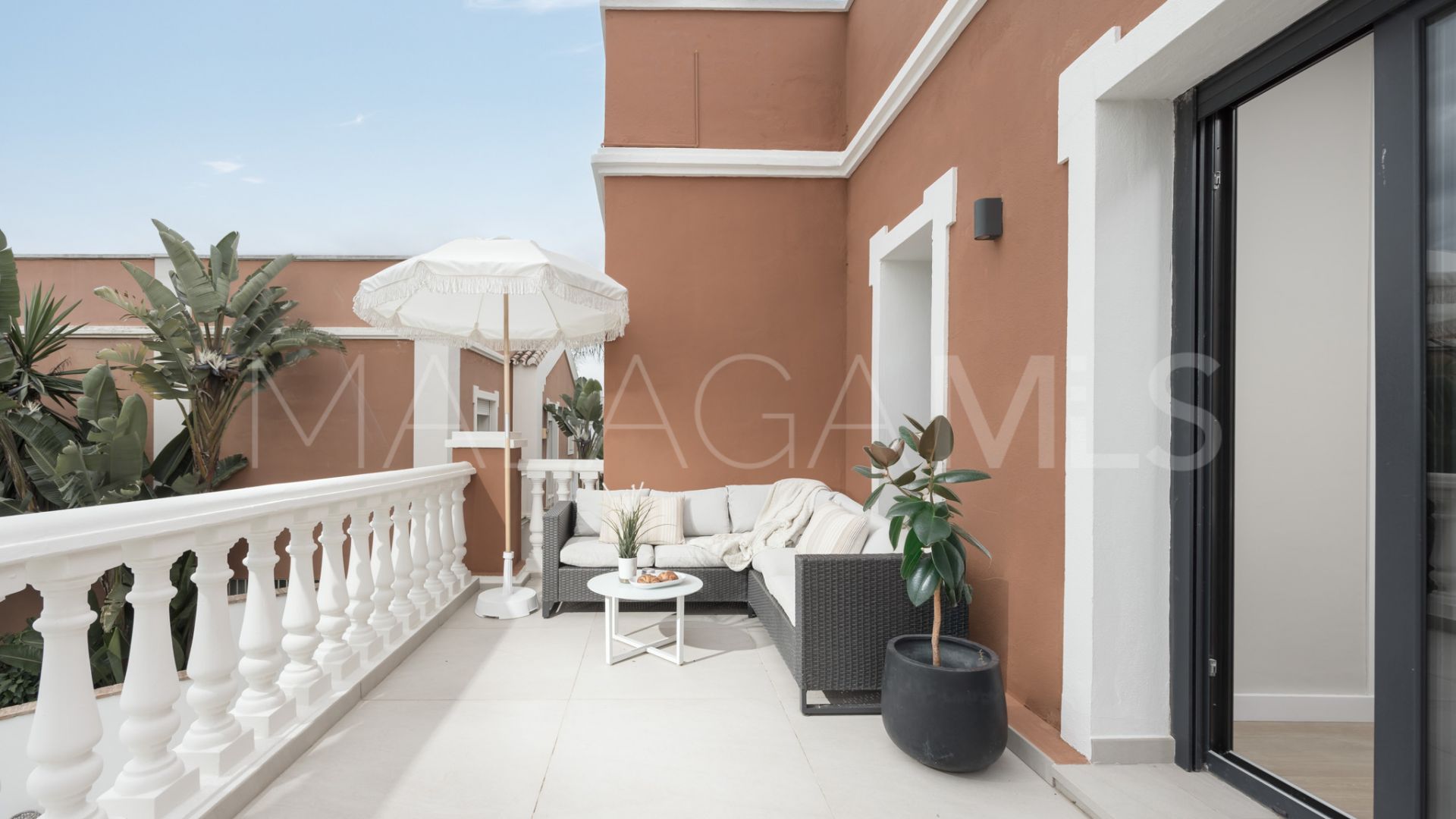 Parvilla for sale in Nueva Alcantara
