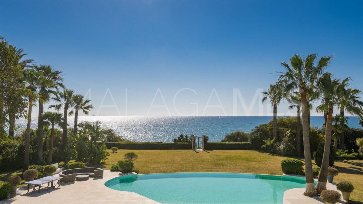 Villa for sale in El Paraiso
