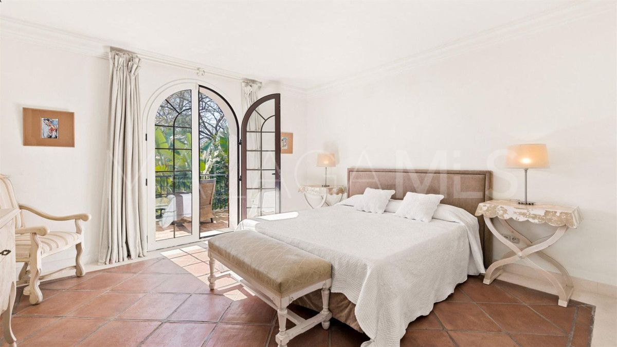 Villa for sale in El Paraiso