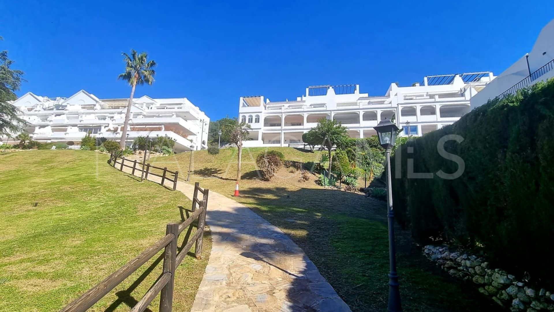 Lägenhet for sale in Benahavis