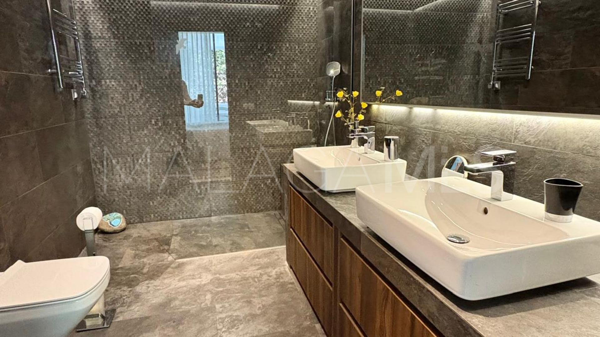 Lägenhet for sale in Benahavis