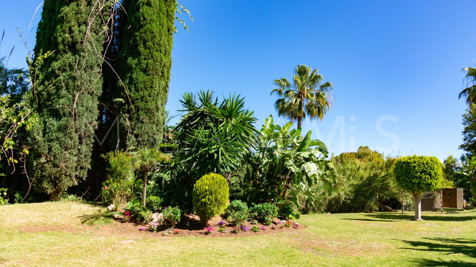 For sale Estepona East town house