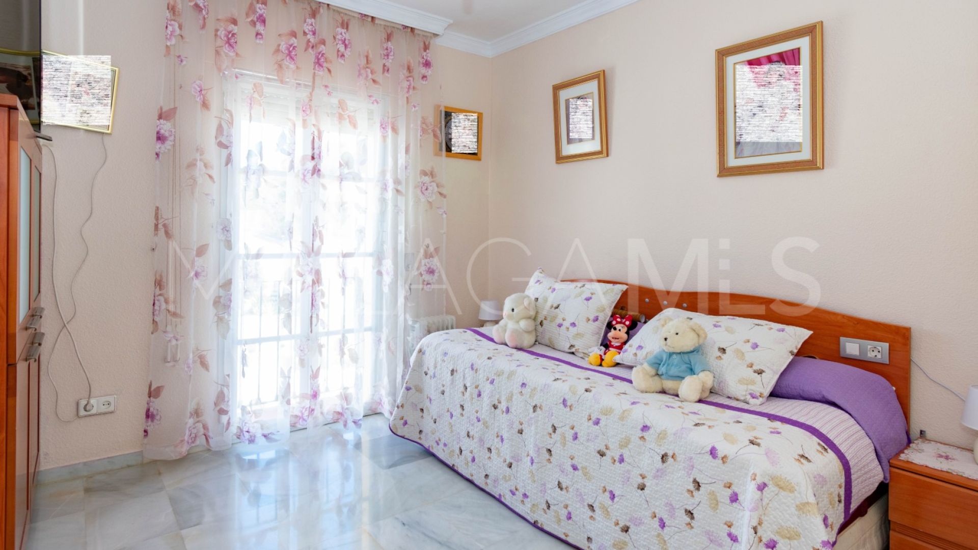 For sale Estepona East town house