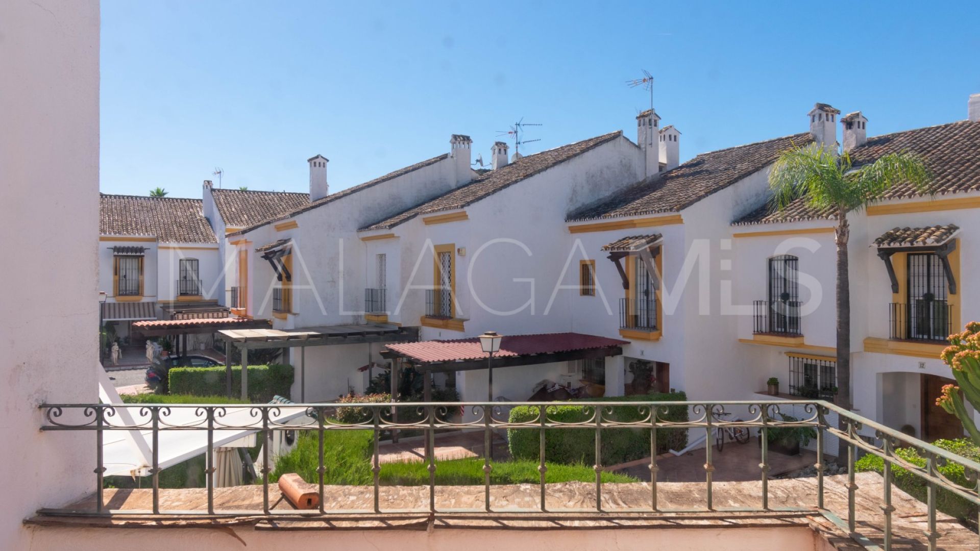 For sale Estepona East town house