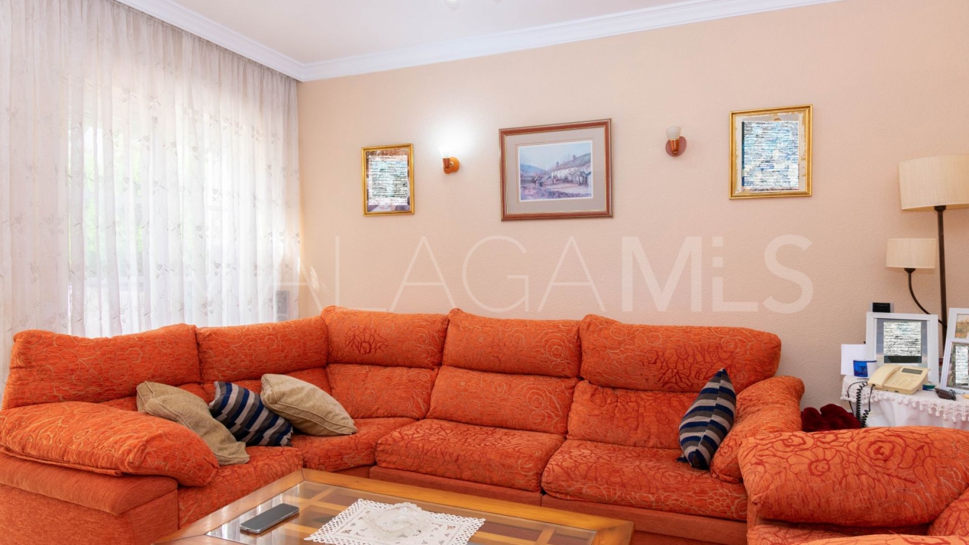 For sale Estepona East town house