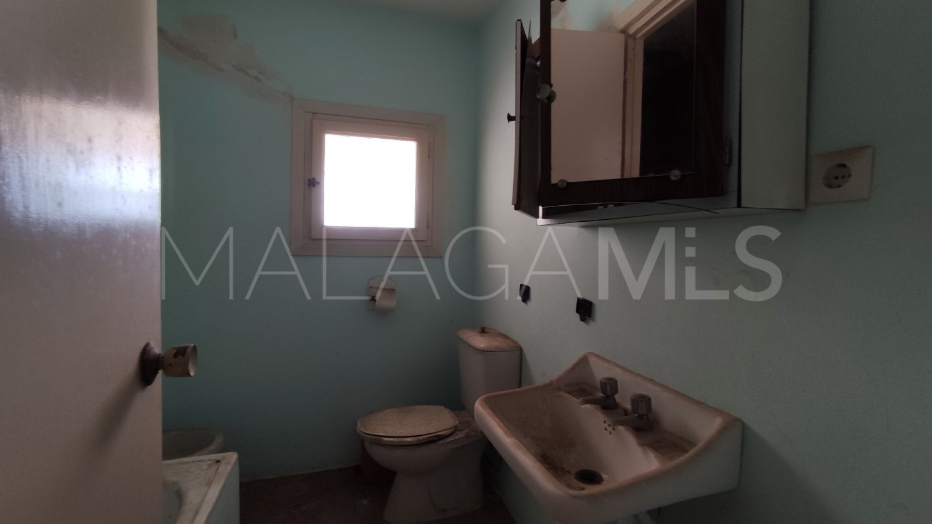 Landhaus for sale in El Padron