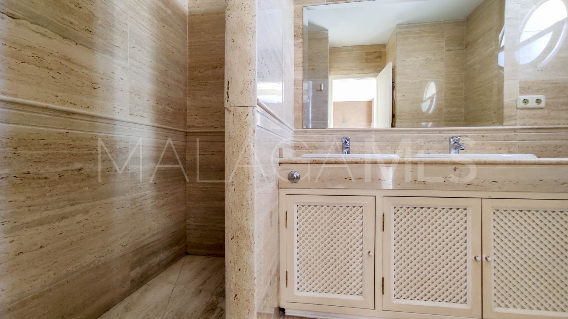 Takvåning for sale in Lorcrimar