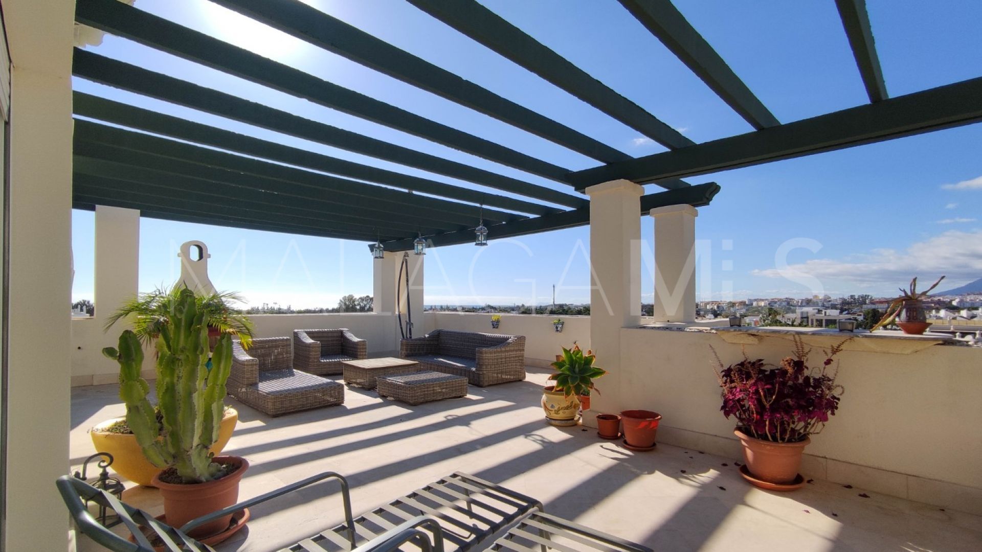 Takvåning for sale in Lorcrimar