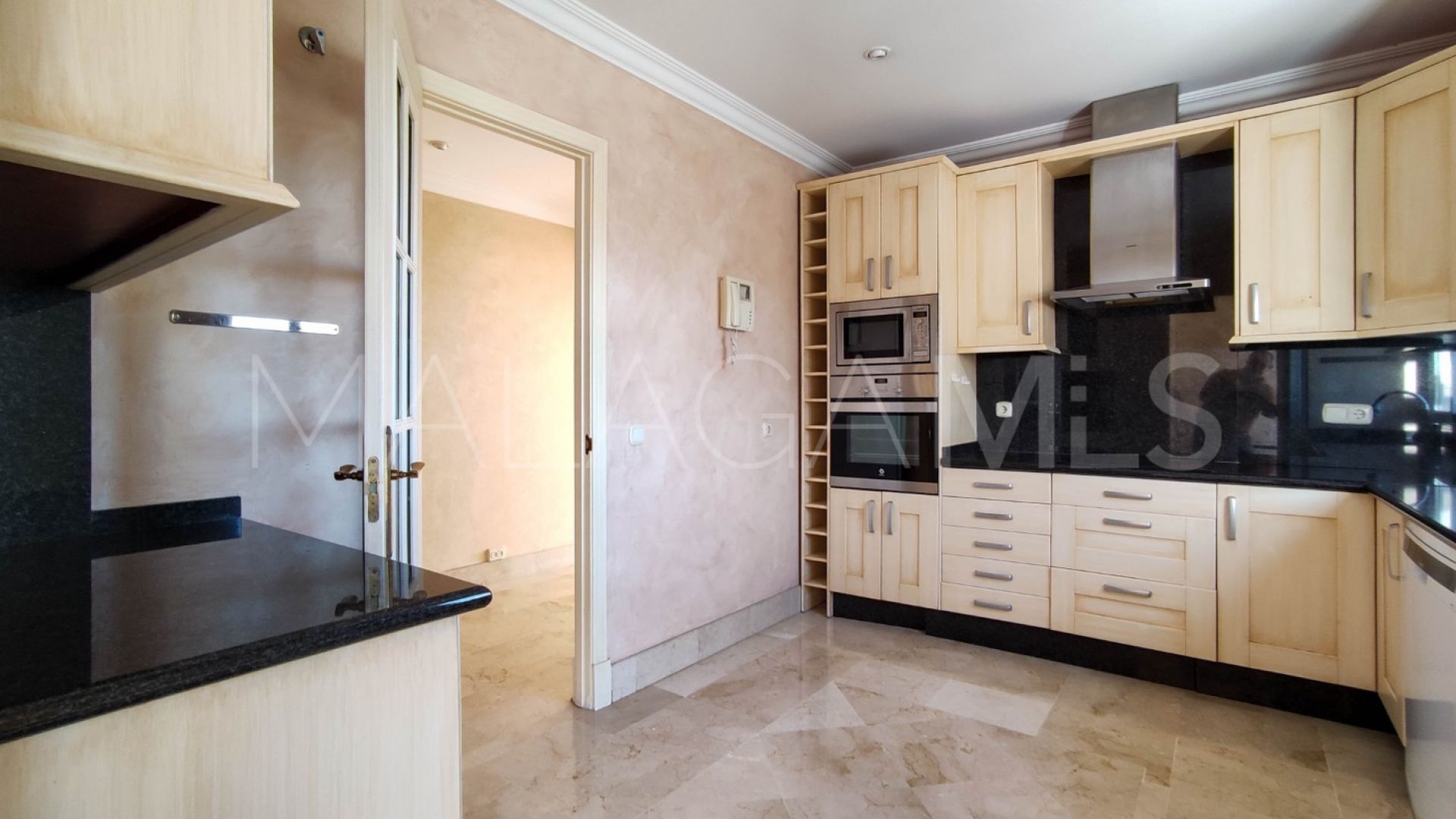 Takvåning for sale in Lorcrimar