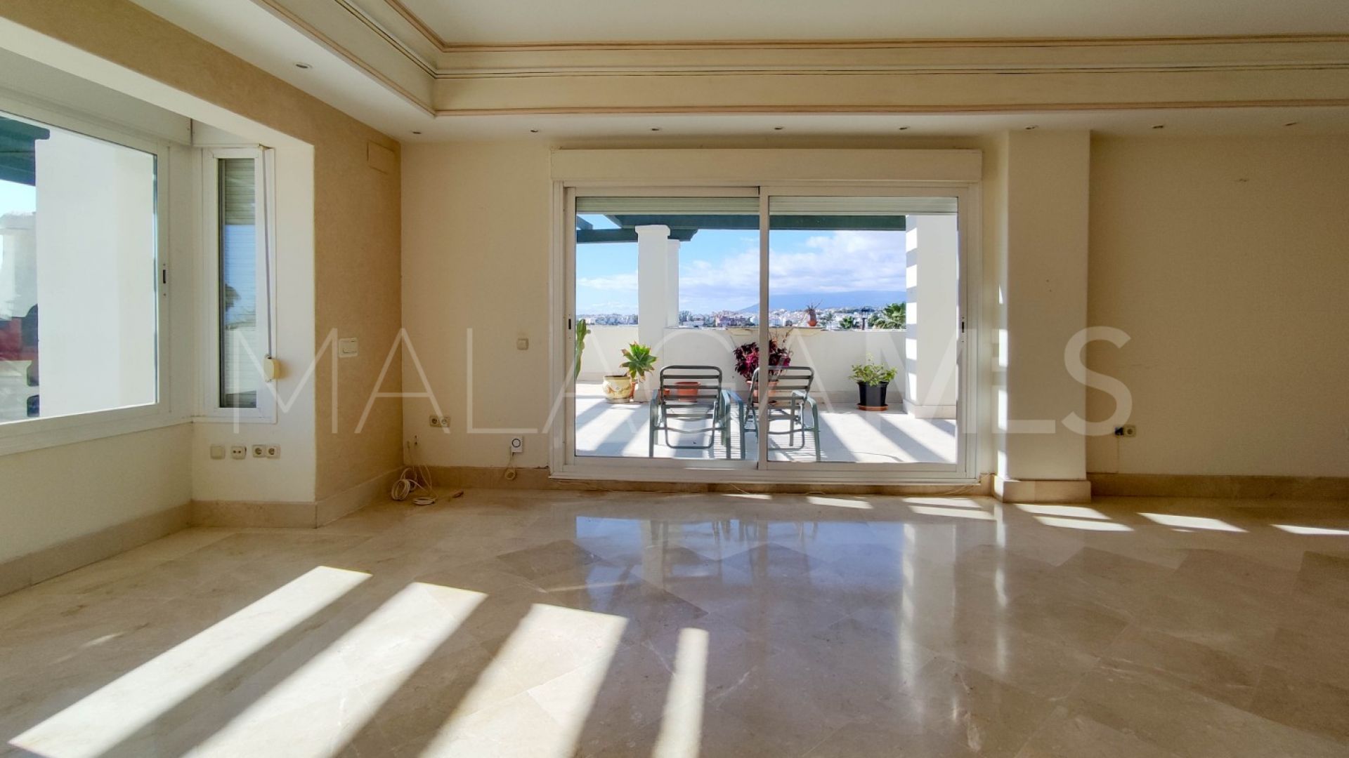 Takvåning for sale in Lorcrimar