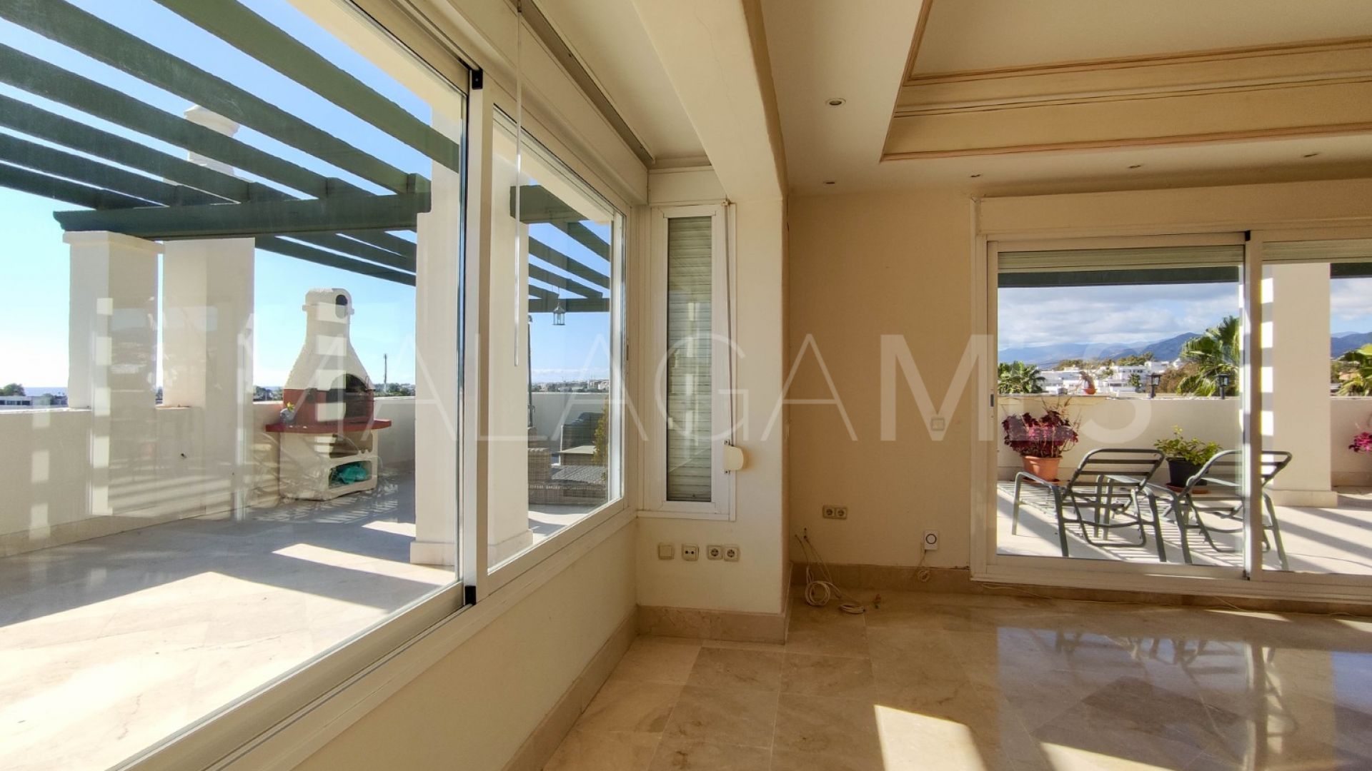 Takvåning for sale in Lorcrimar