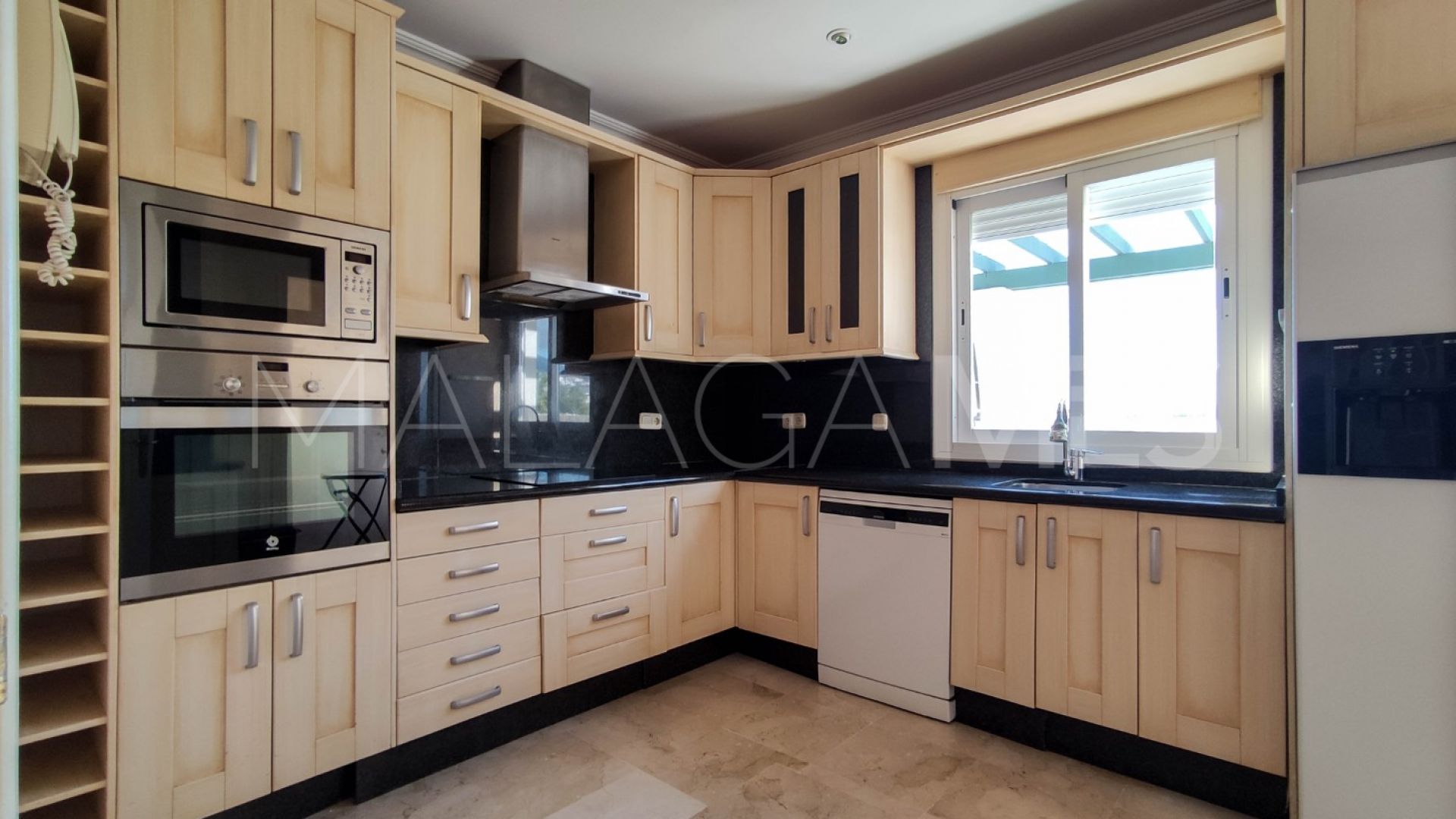 Takvåning for sale in Lorcrimar