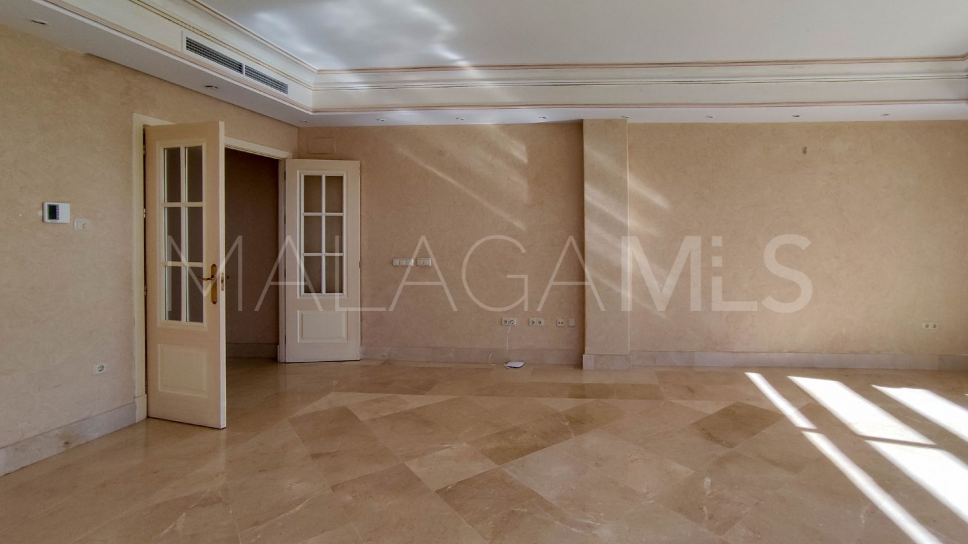 Takvåning for sale in Lorcrimar