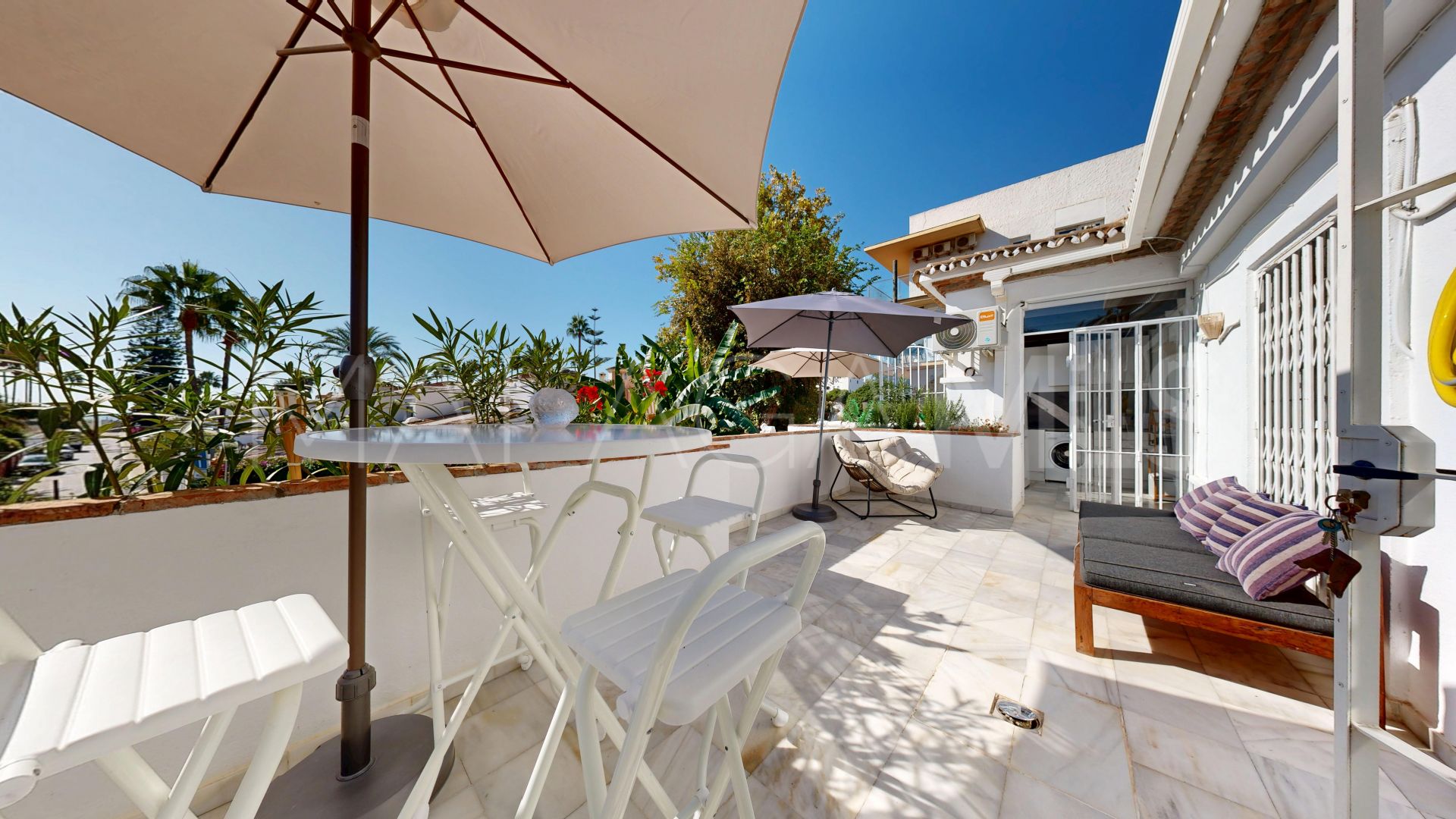 Doppelhaushälfte for sale in Marbella Goldene Meile