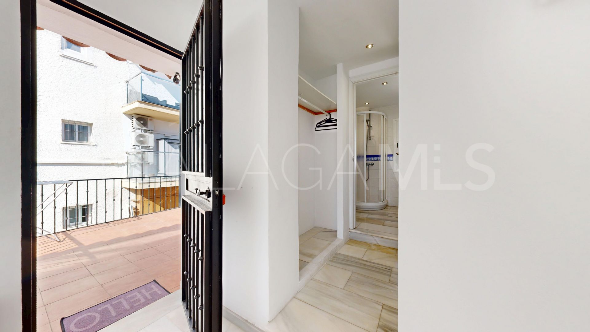 Doppelhaushälfte for sale in Marbella Goldene Meile