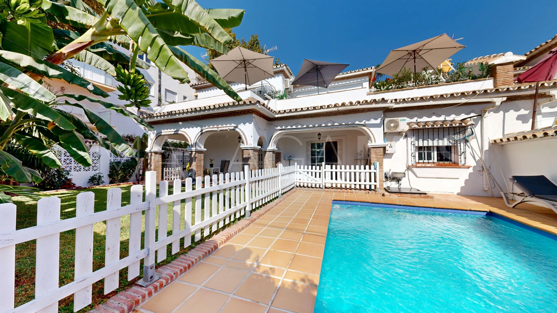 Doppelhaushälfte for sale in Marbella Goldene Meile