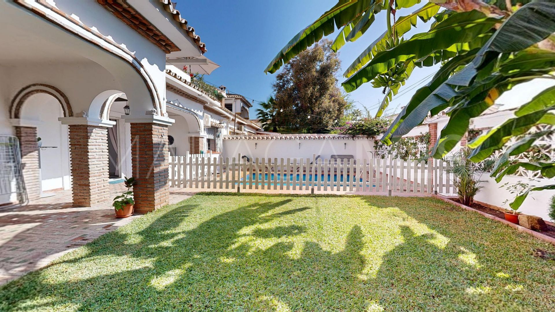 Doppelhaushälfte for sale in Marbella Goldene Meile