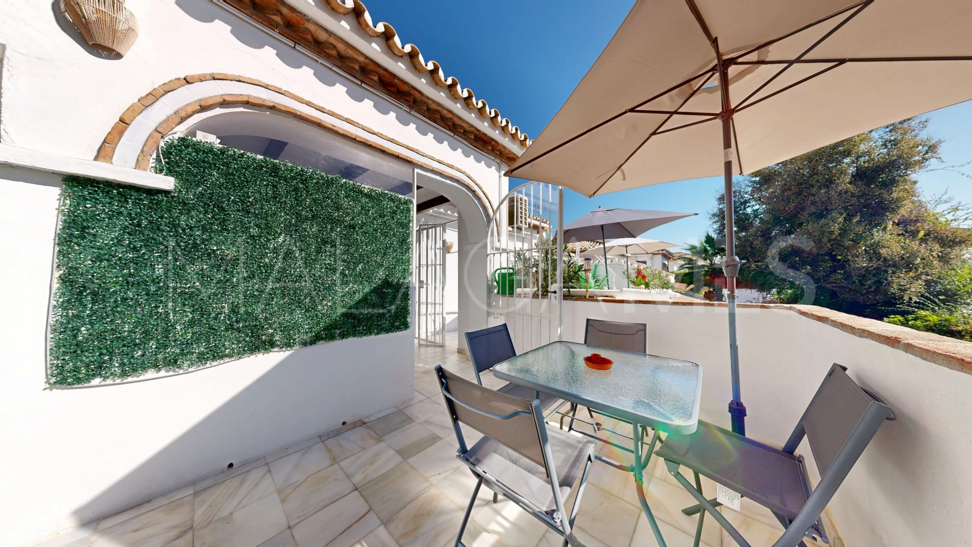 Doppelhaushälfte for sale in Marbella Goldene Meile