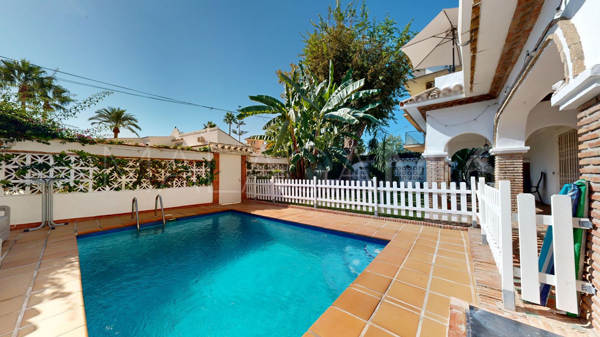 Doppelhaushälfte for sale in Marbella Goldene Meile