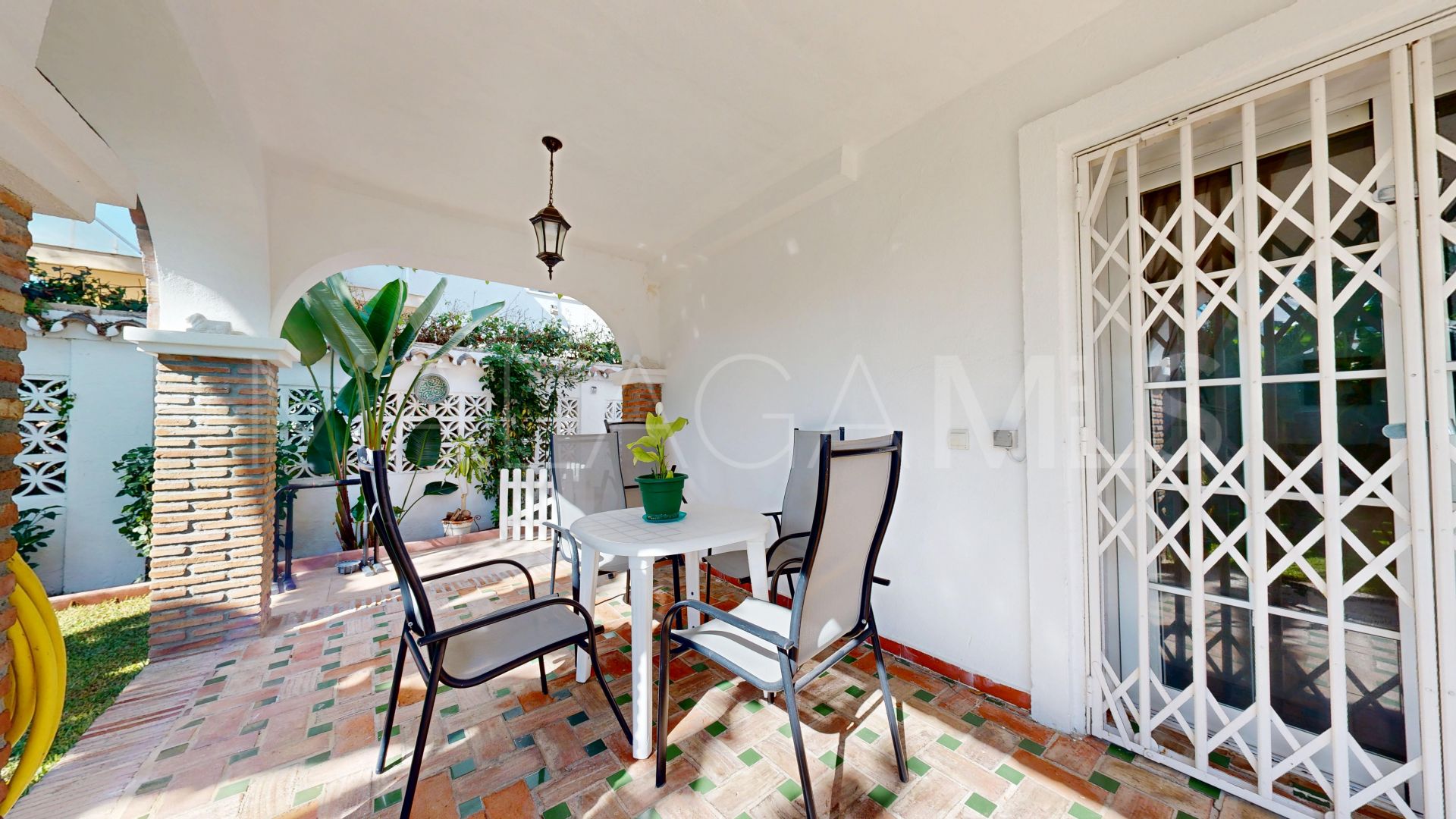 Doppelhaushälfte for sale in Marbella Goldene Meile