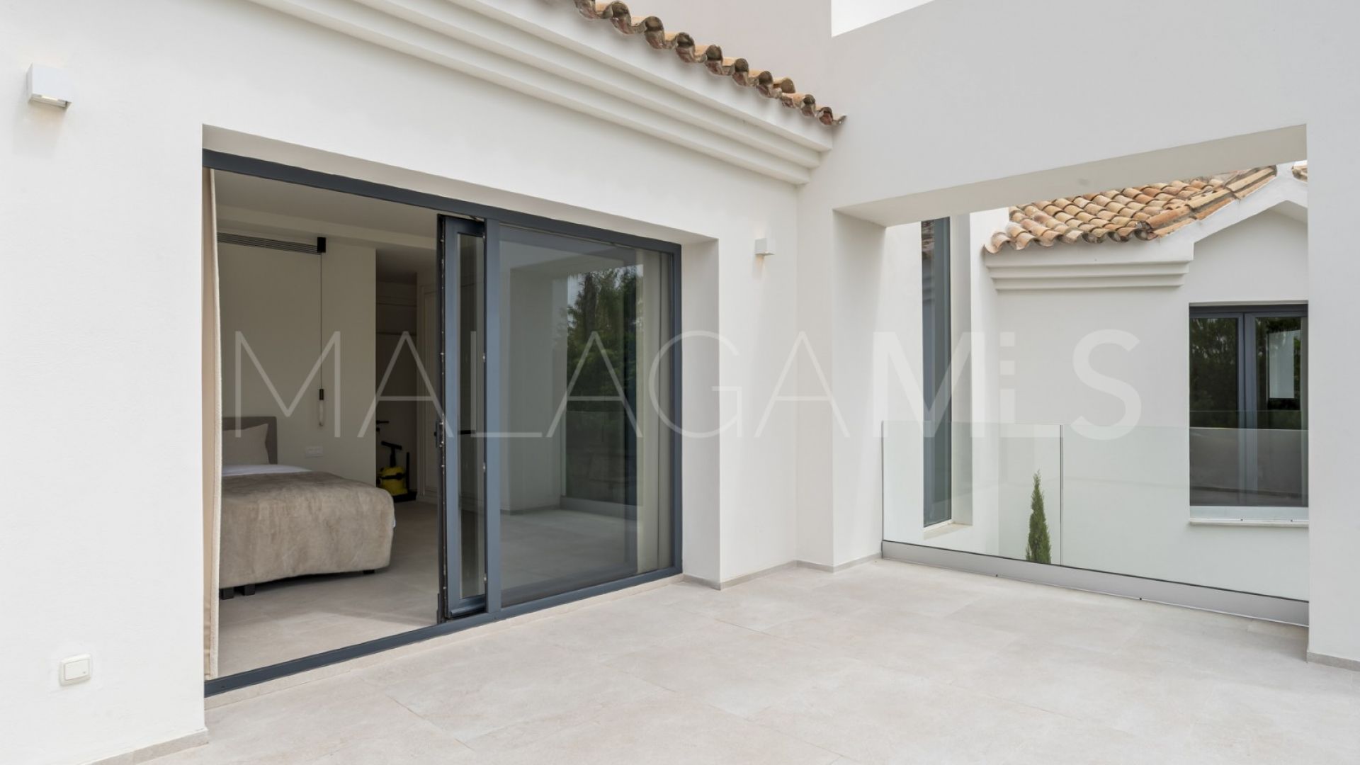For sale La Alqueria villa with 4 bedrooms