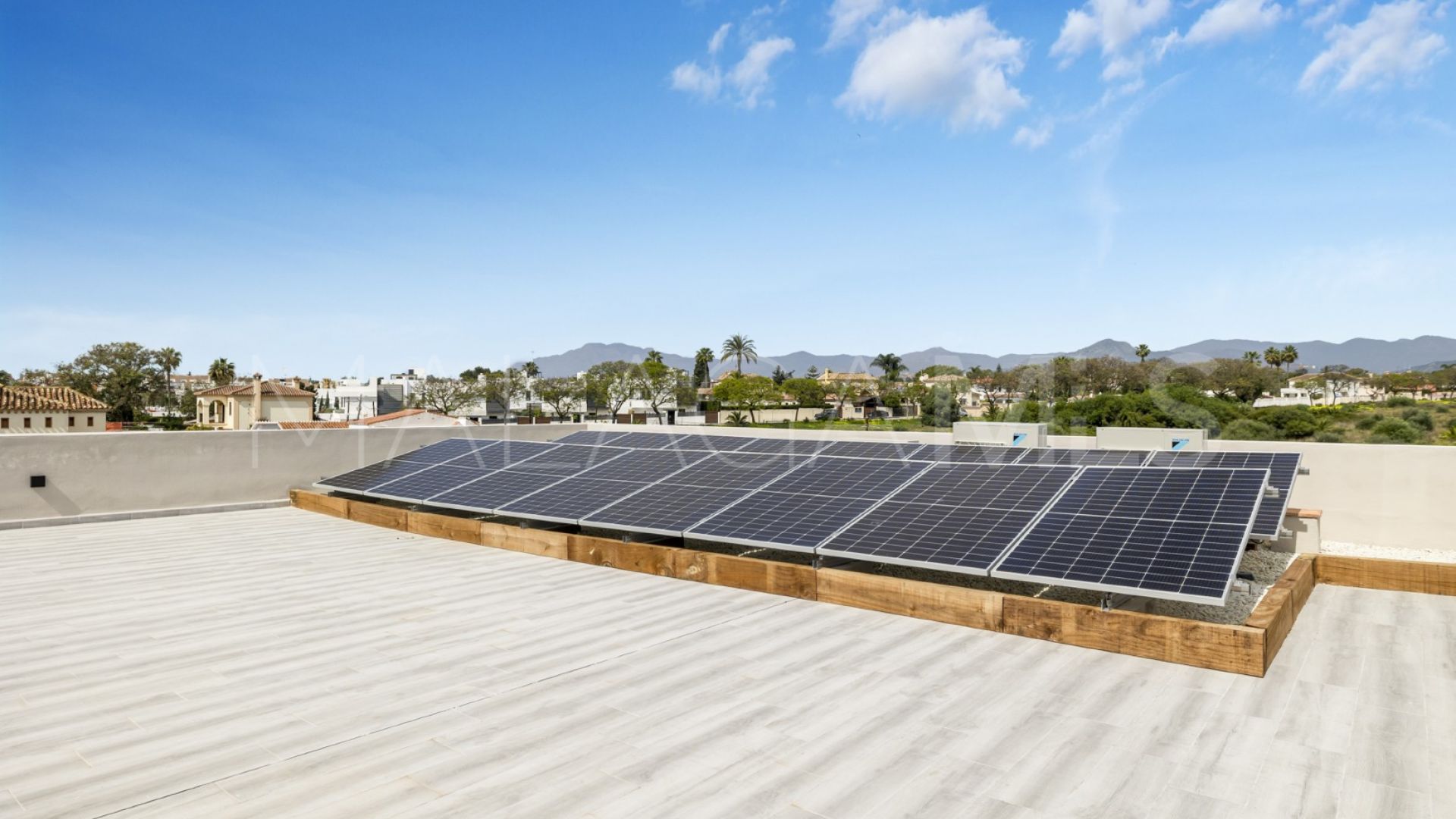 Villa for sale in San Pedro Playa