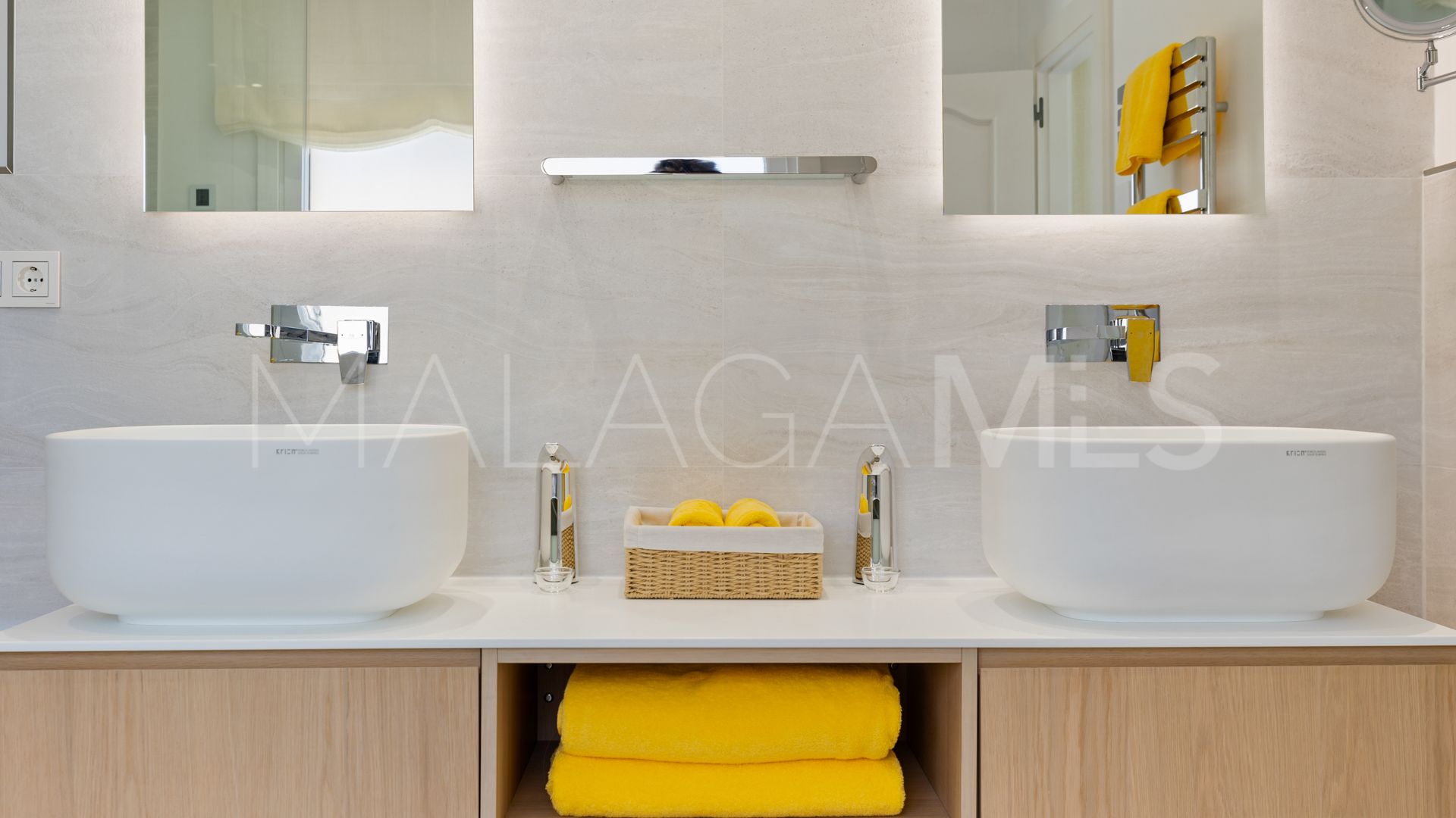 Villa with 6 bedrooms for sale in Nueva Andalucia