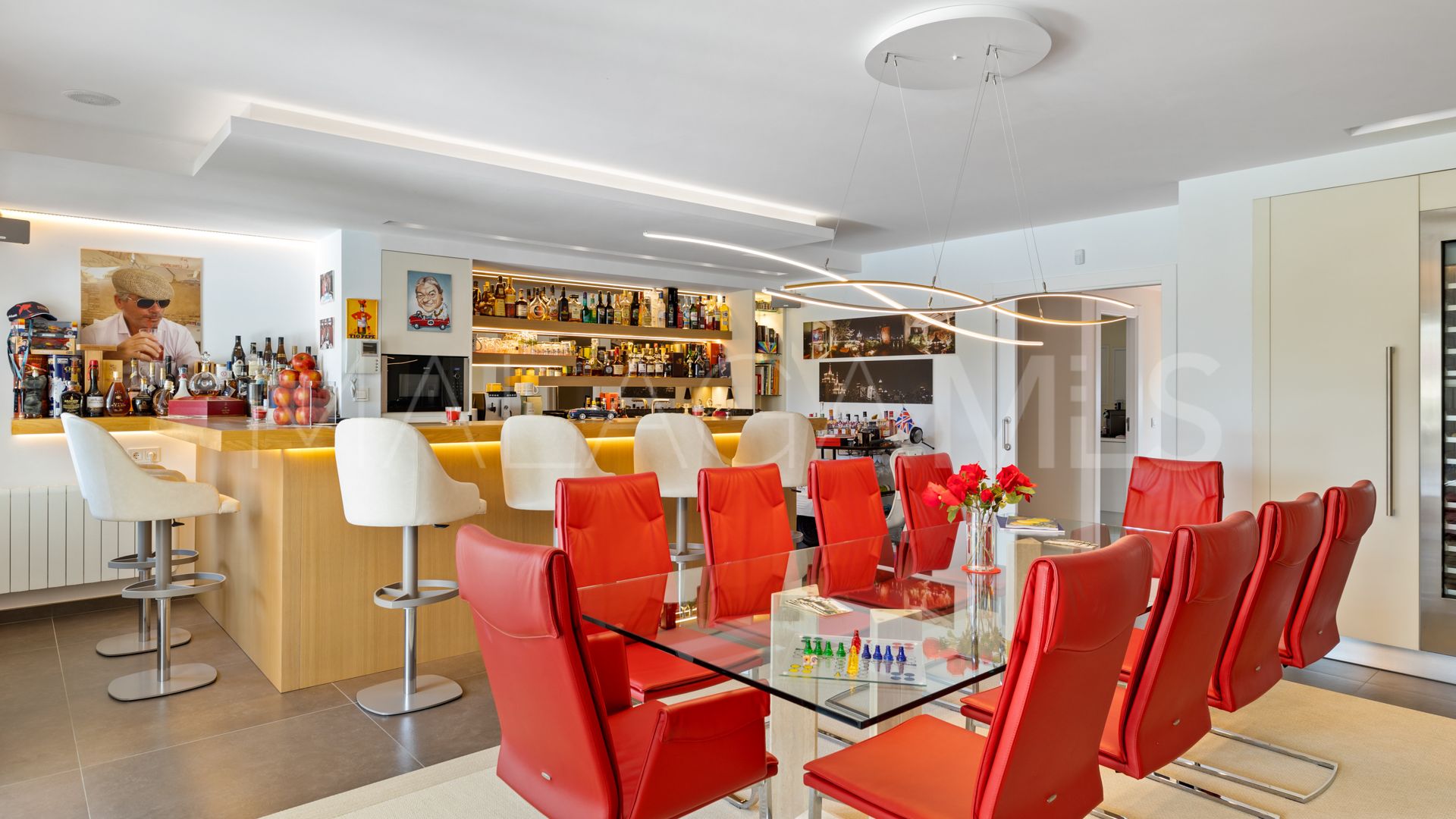 Villa with 6 bedrooms for sale in Nueva Andalucia