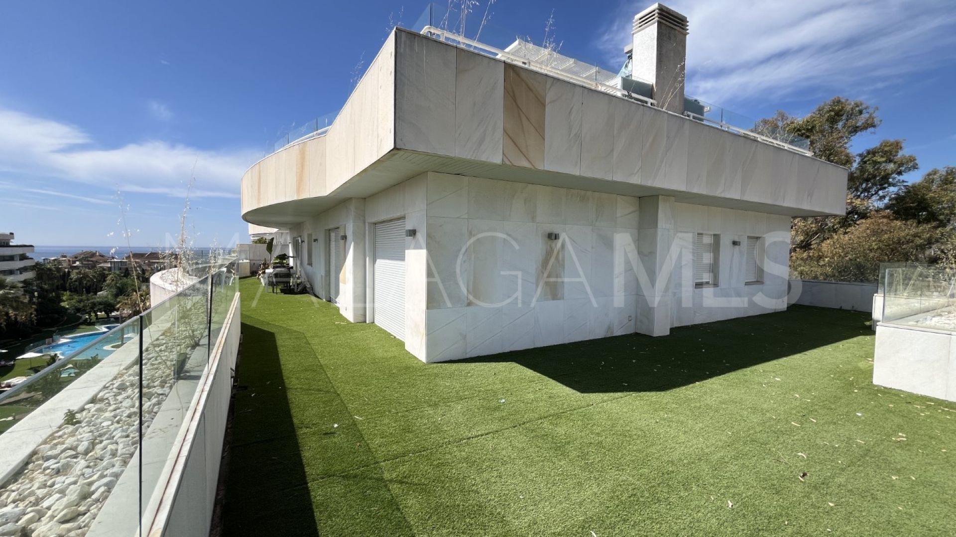9 bedrooms penthouse for sale in El Embrujo Banús