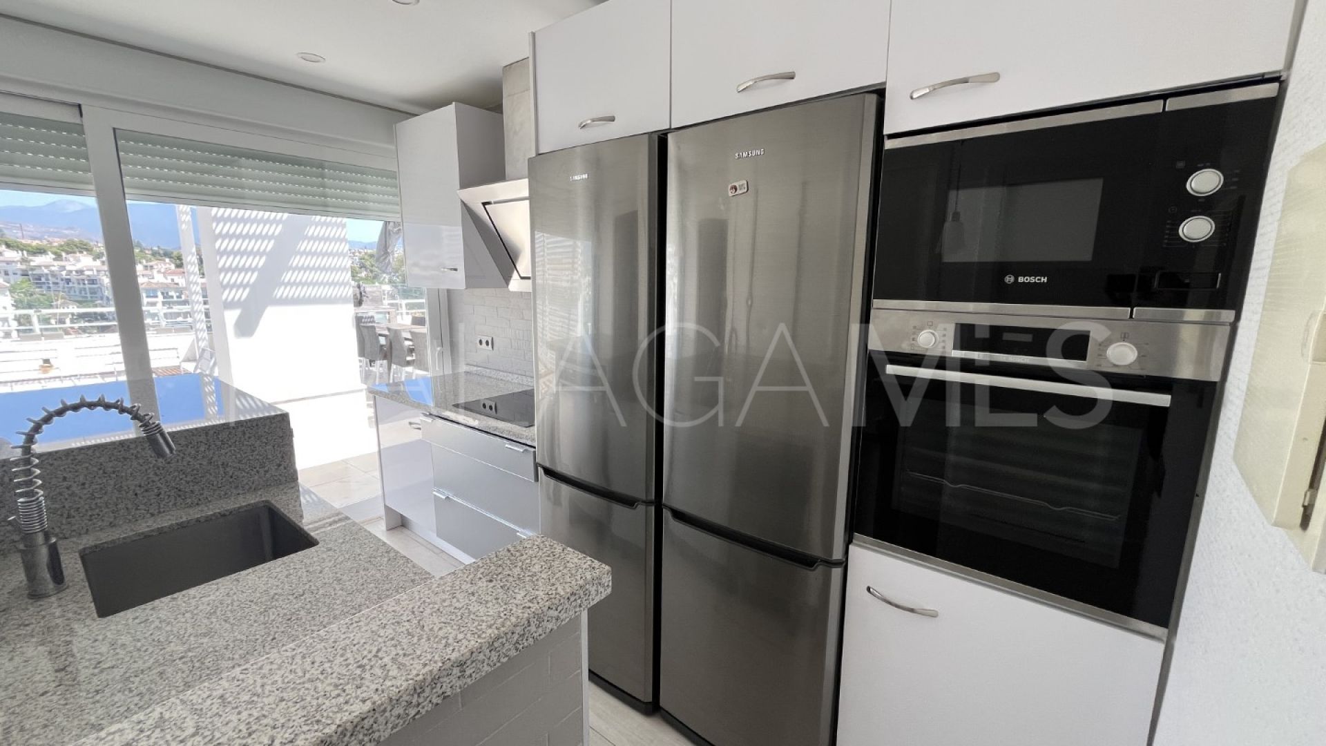 9 bedrooms penthouse for sale in El Embrujo Banús