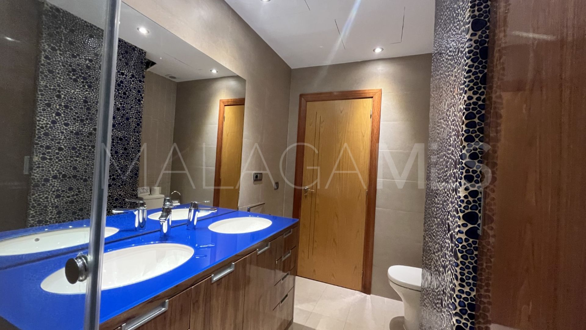 9 bedrooms penthouse for sale in El Embrujo Banús
