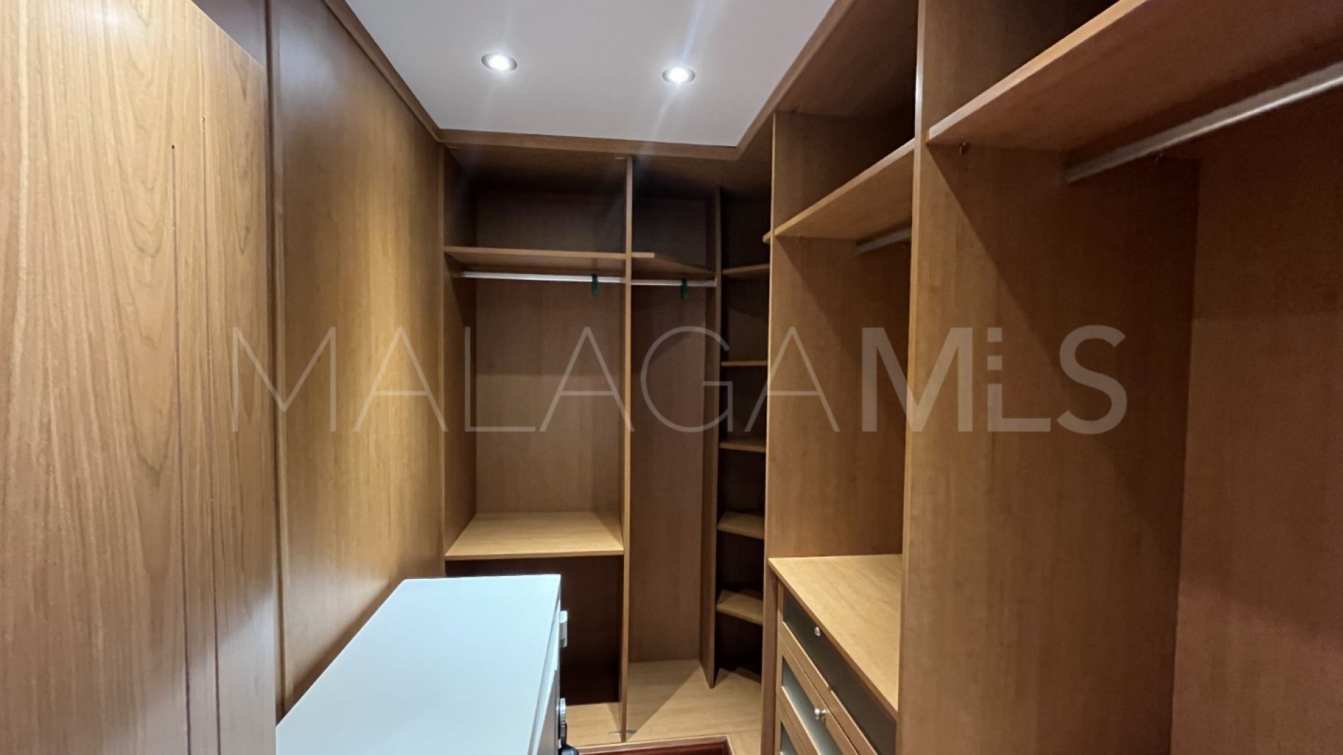 9 bedrooms penthouse for sale in El Embrujo Banús