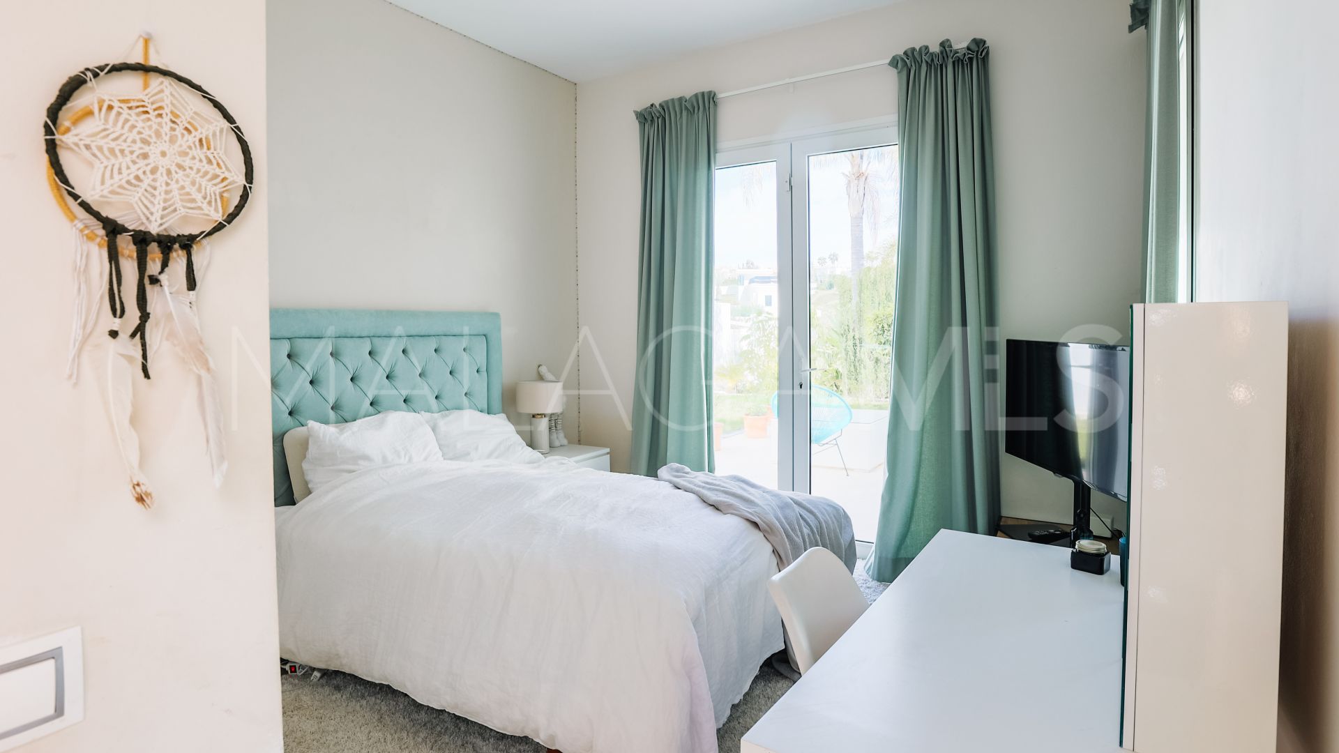 Se vende villa in La Resina Golf de 5 bedrooms