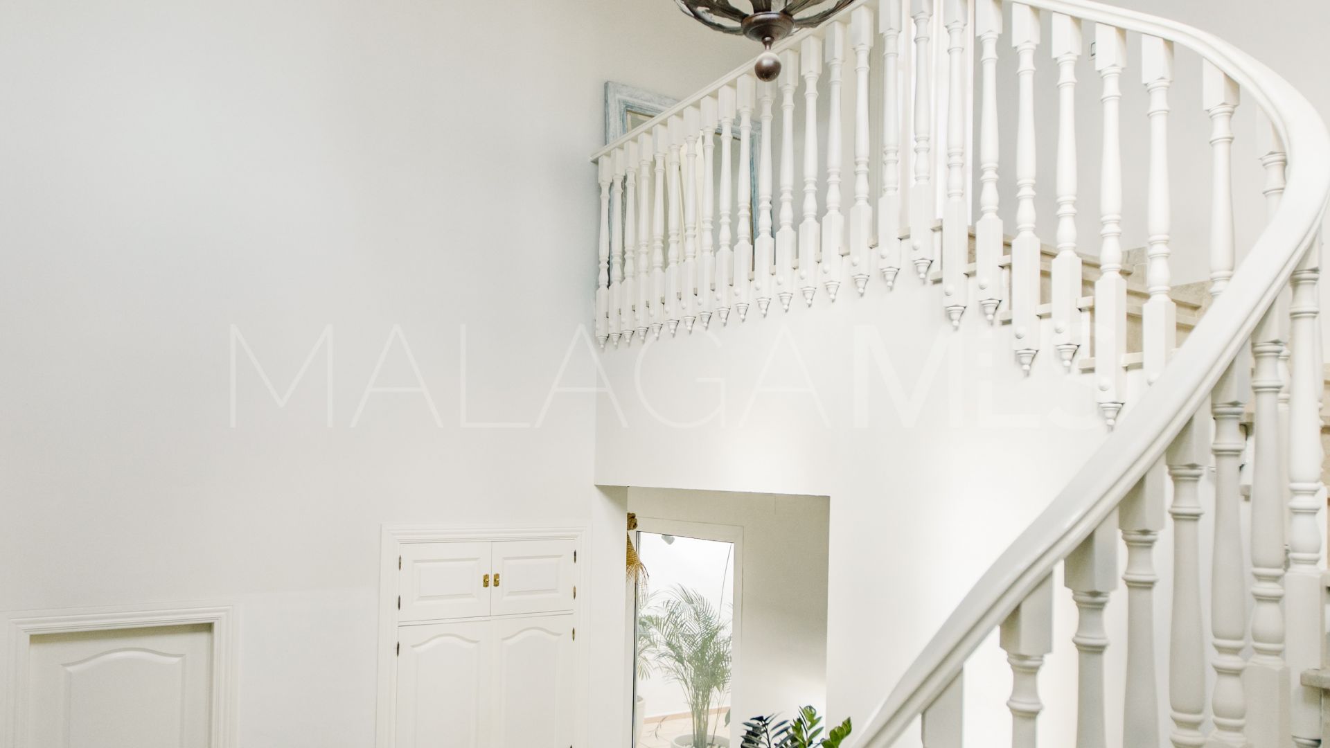 Se vende villa in La Resina Golf de 5 bedrooms