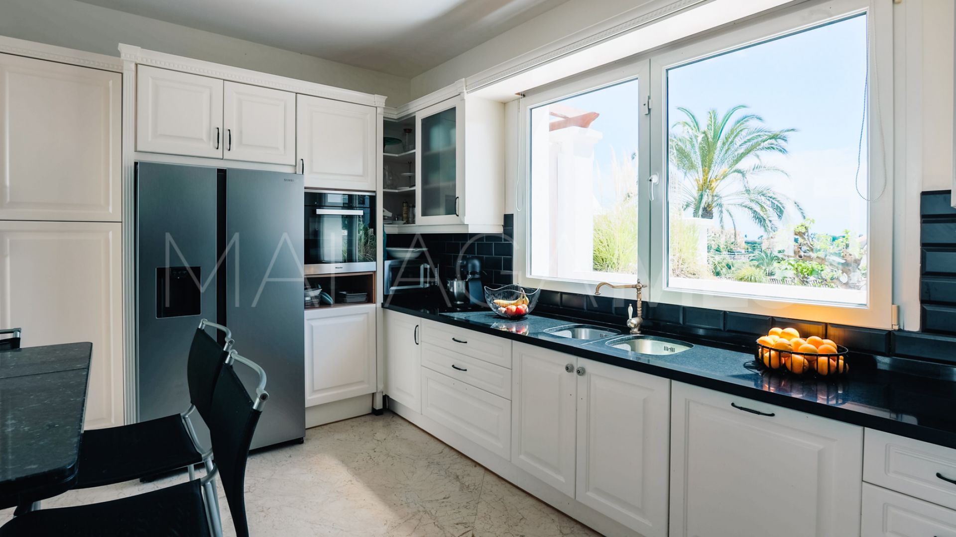 Se vende villa in La Resina Golf de 5 bedrooms