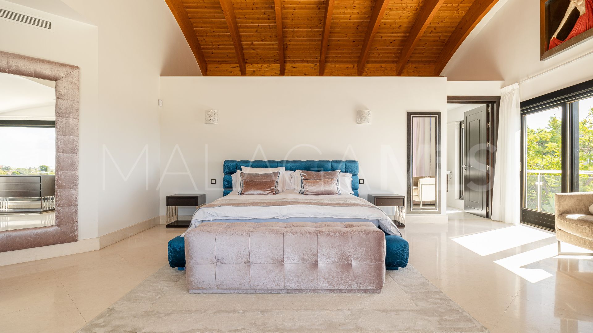 Villa for sale in Los Flamingos