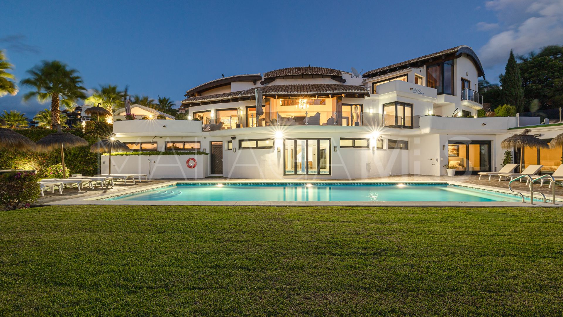Villa for sale in Los Flamingos