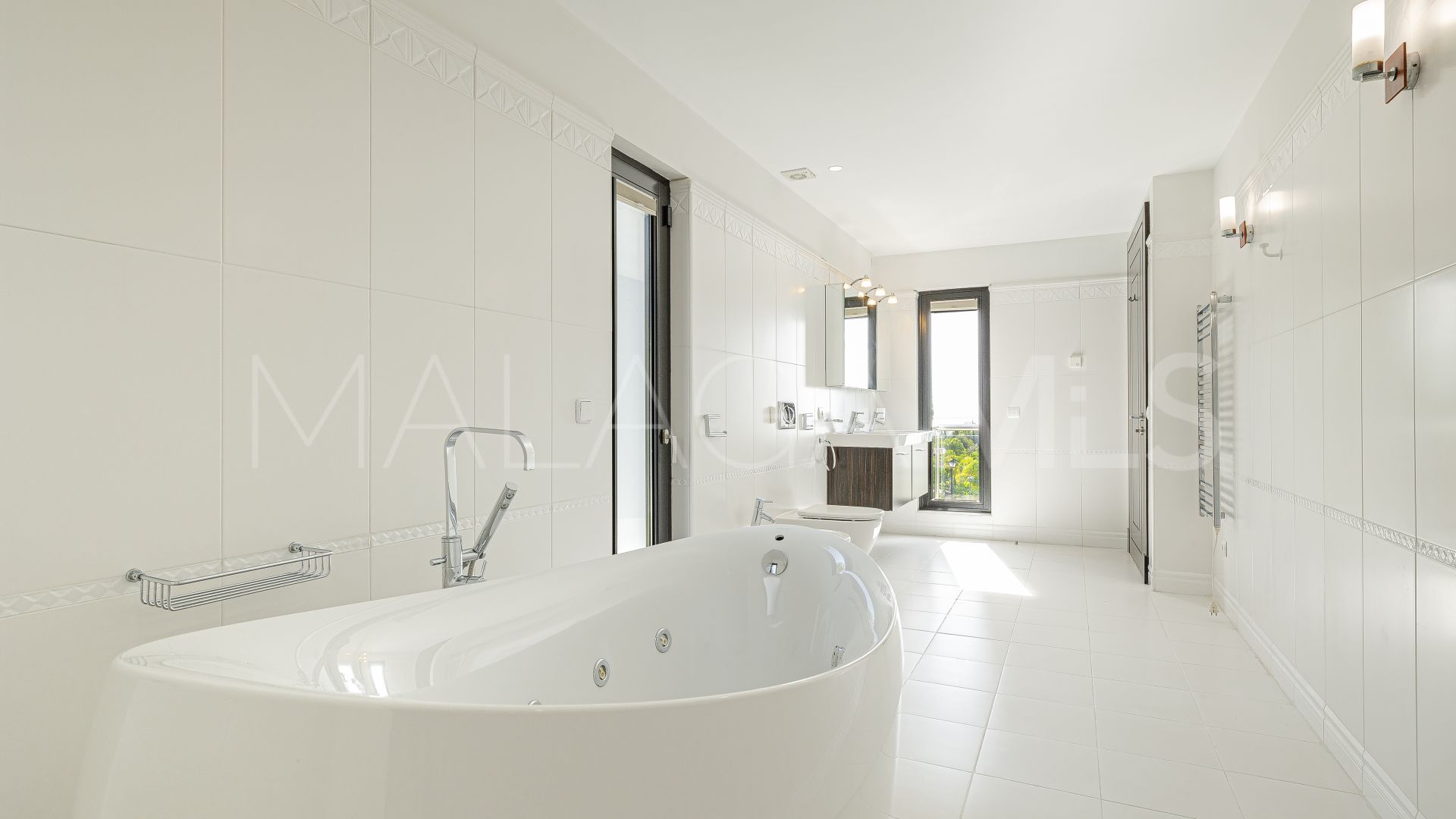Villa for sale in Los Flamingos