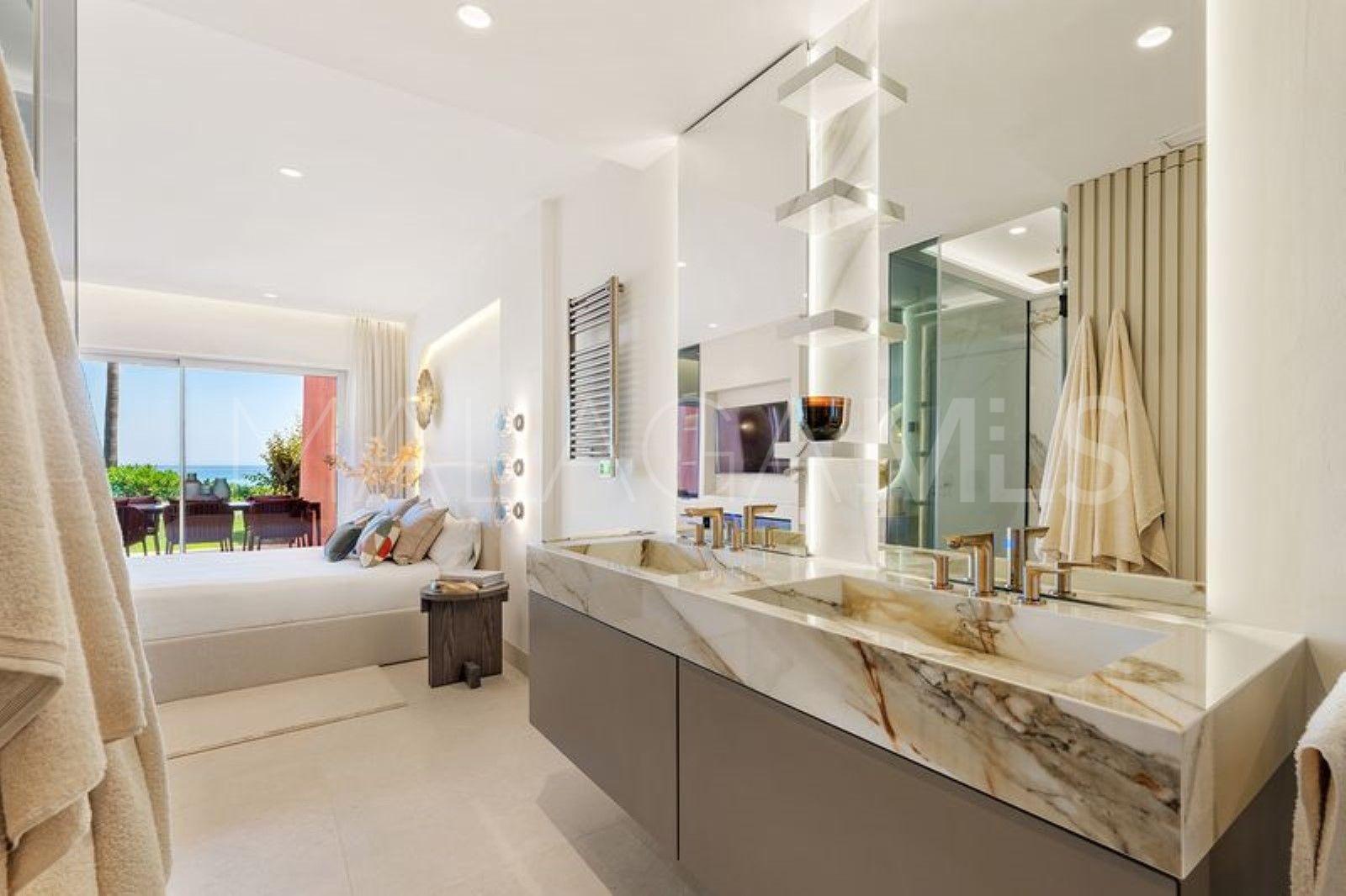 Apartamento planta baja for sale in Guadalmansa Playa