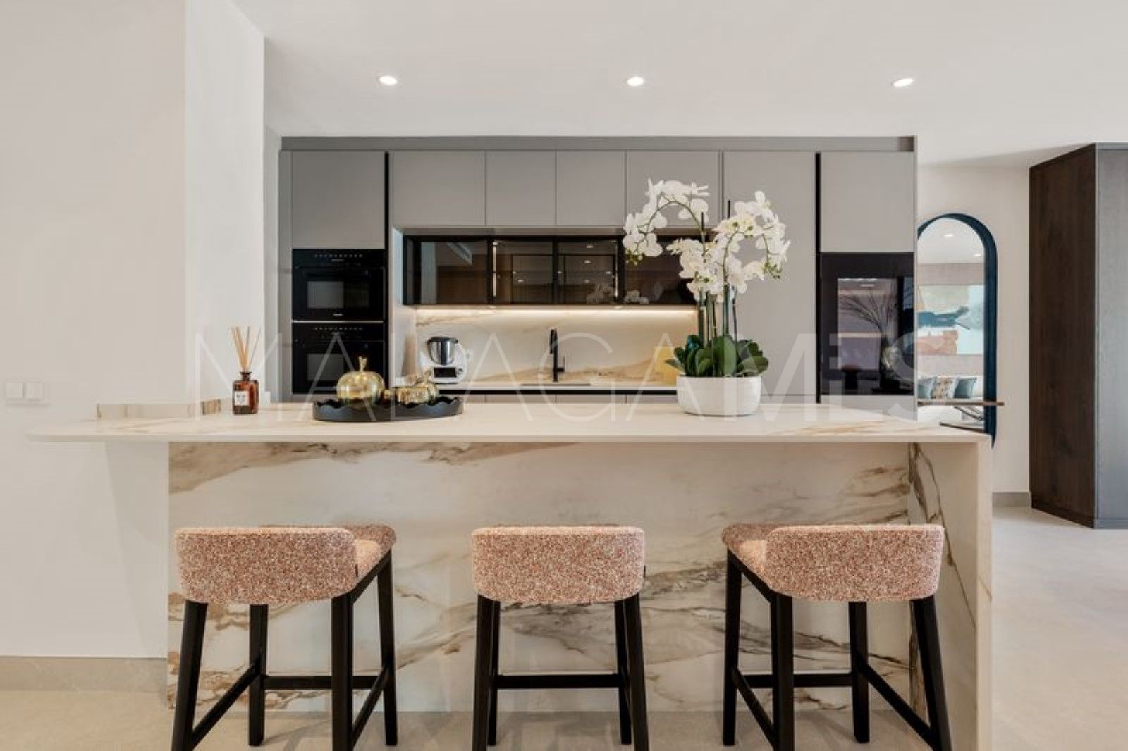 Lägenhet for sale in Marbella City