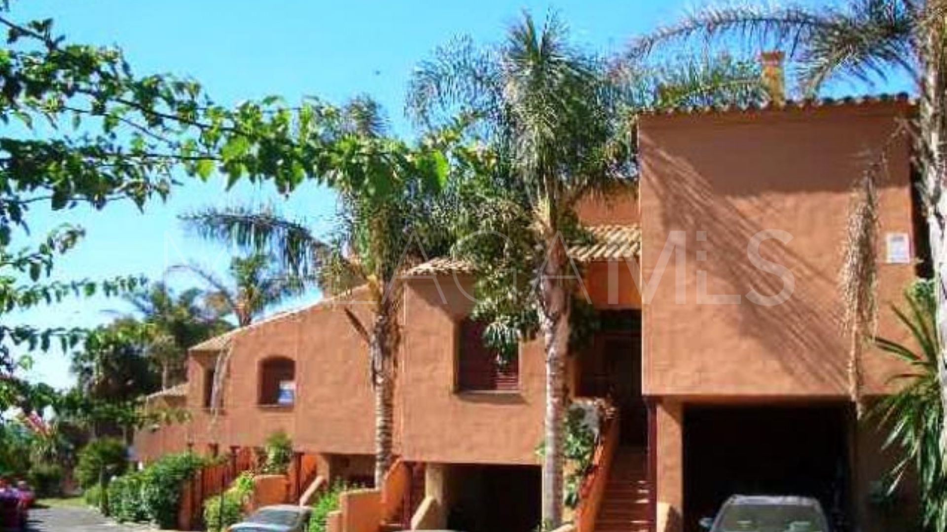 El Padron 3 bedrooms ground floor apartment for sale