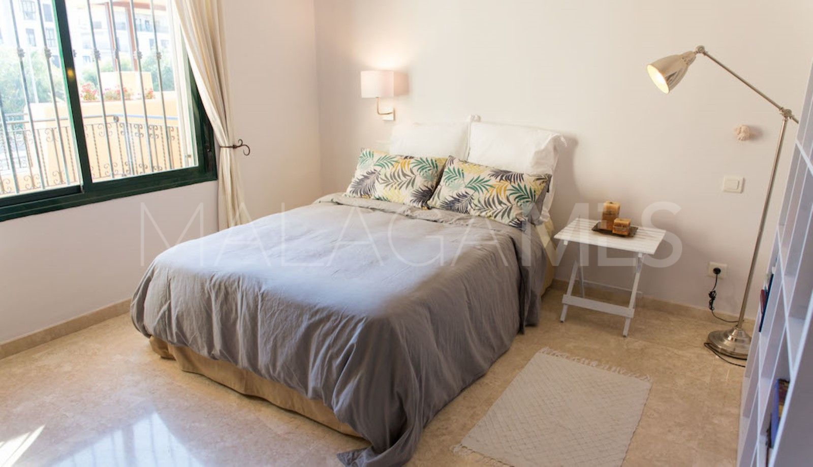 Duplex a la venta in Manilva with 3 bedrooms