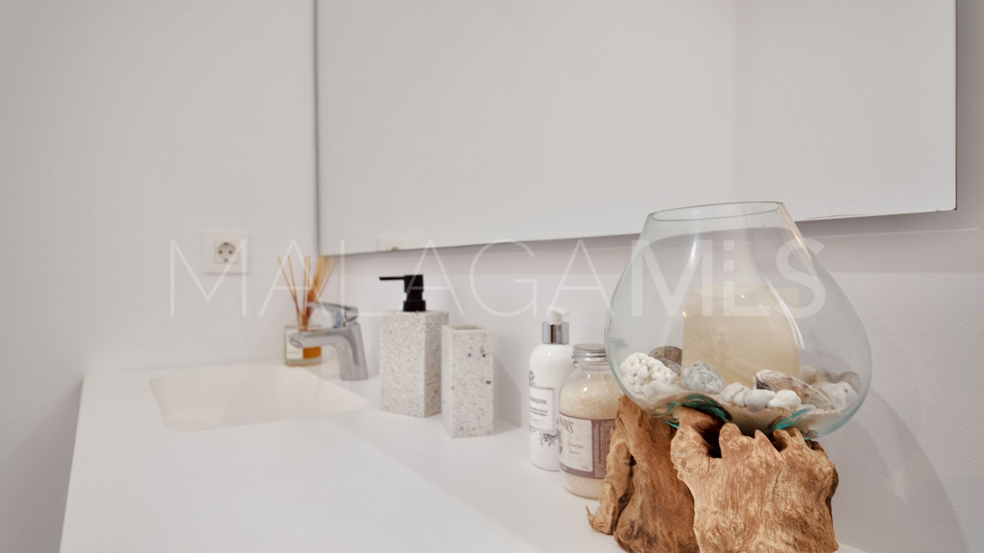 4 bedrooms semi detached house in Oasis22 for sale