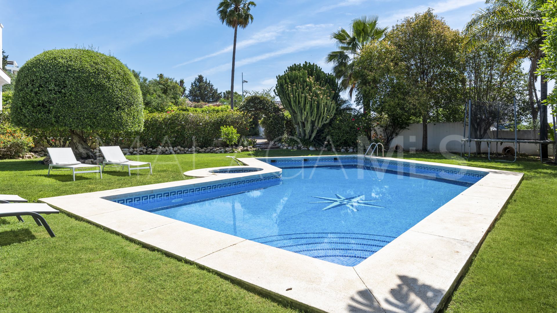 Villa for sale in Paraiso Alto
