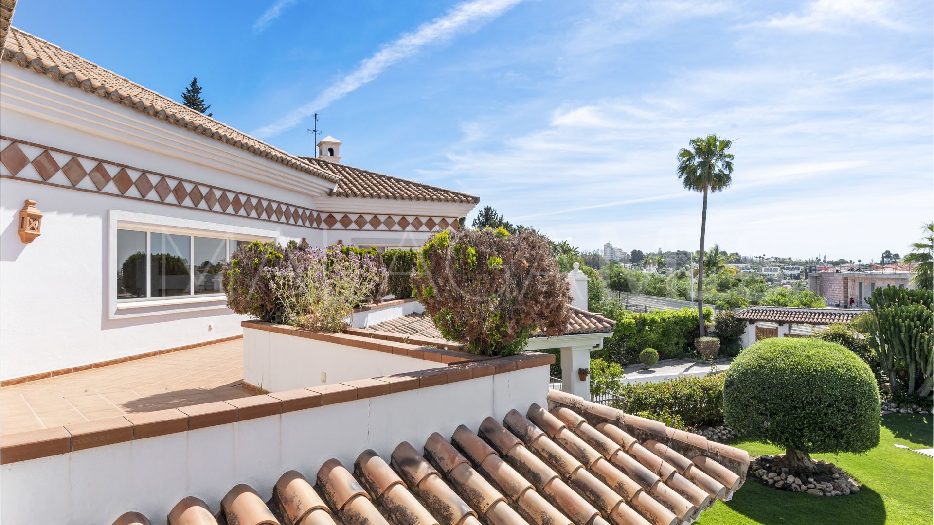 Villa for sale in Paraiso Alto
