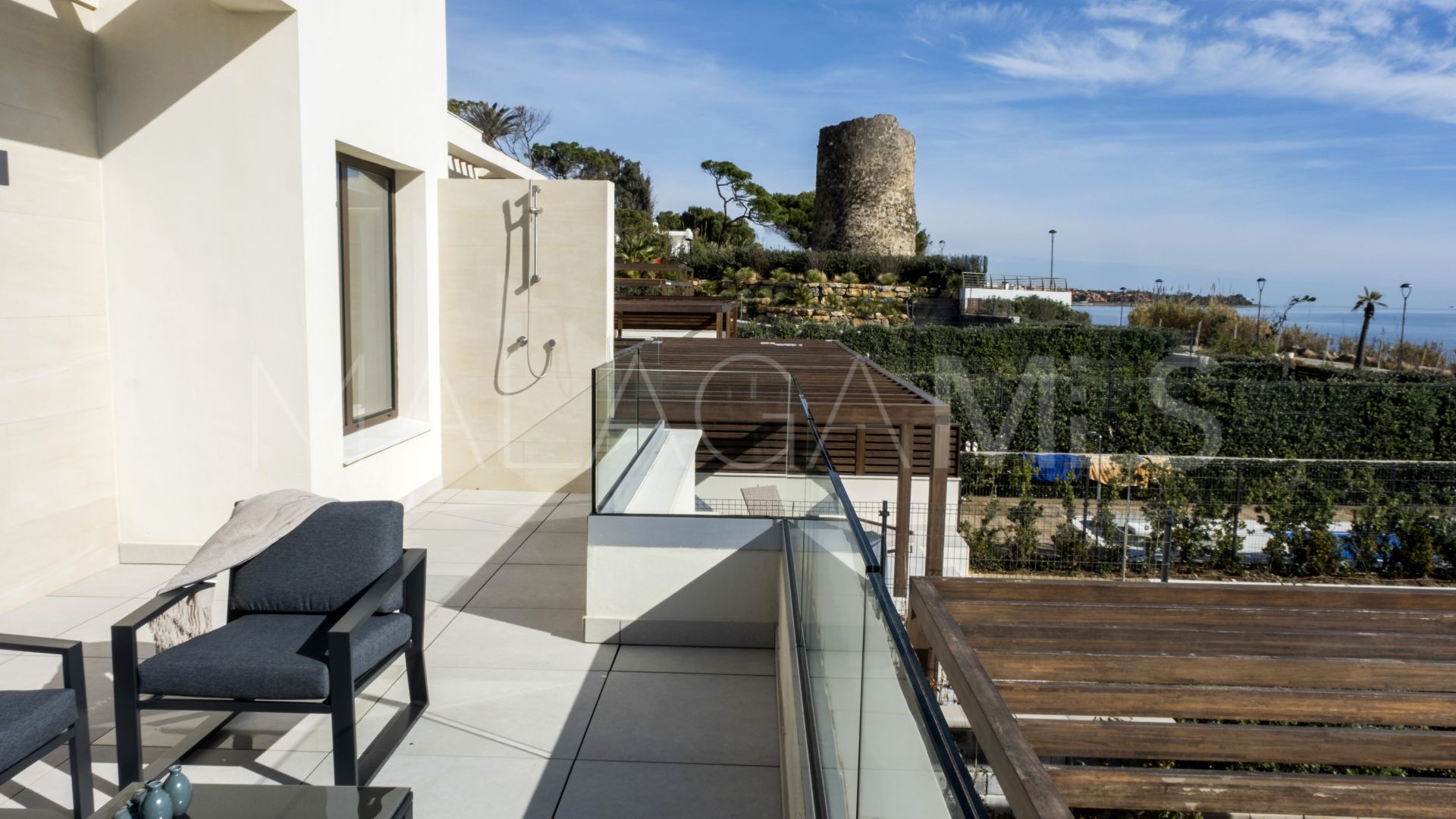 Villa for sale in Estepona