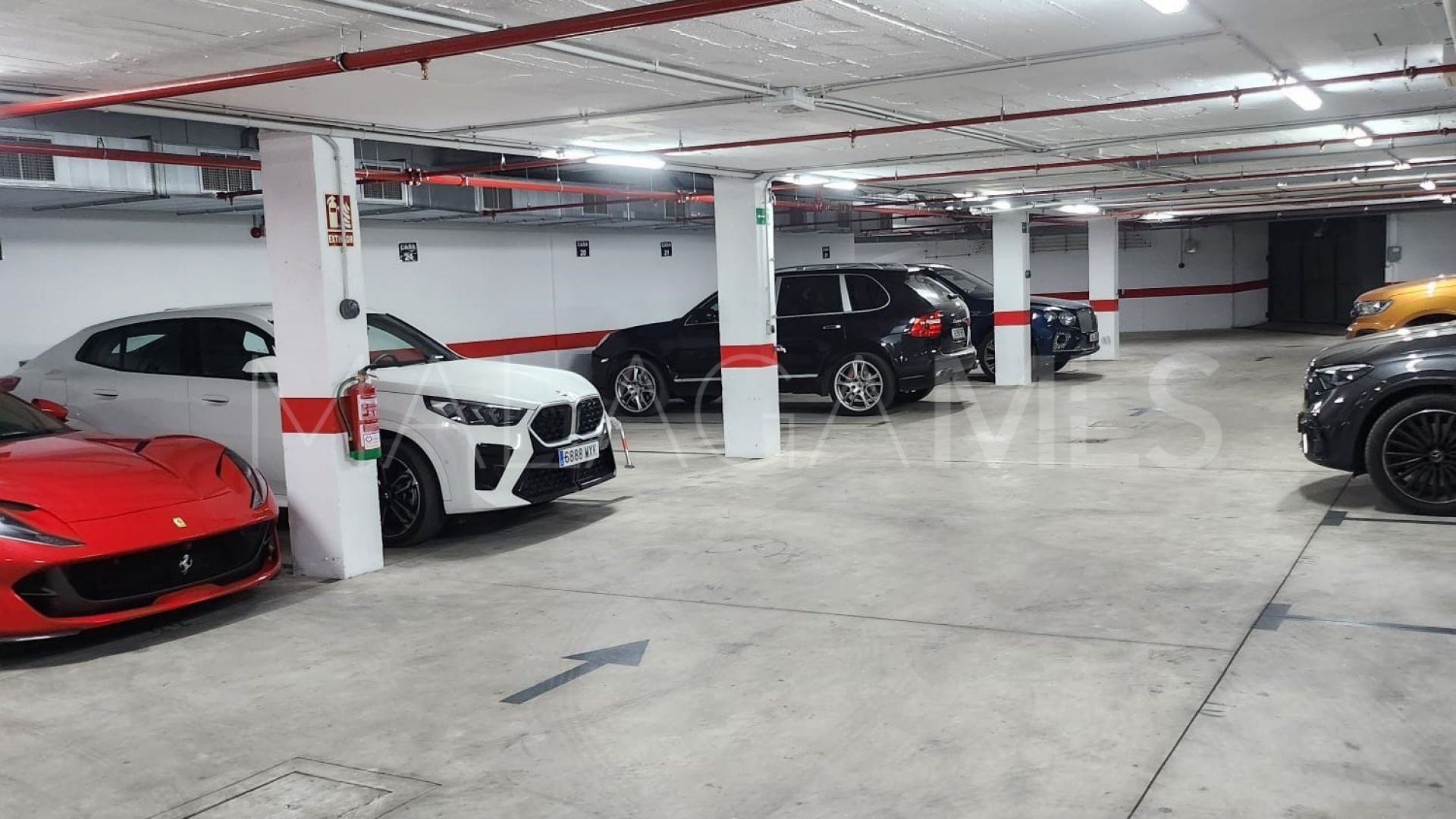 For sale Nueva Andalucia town house