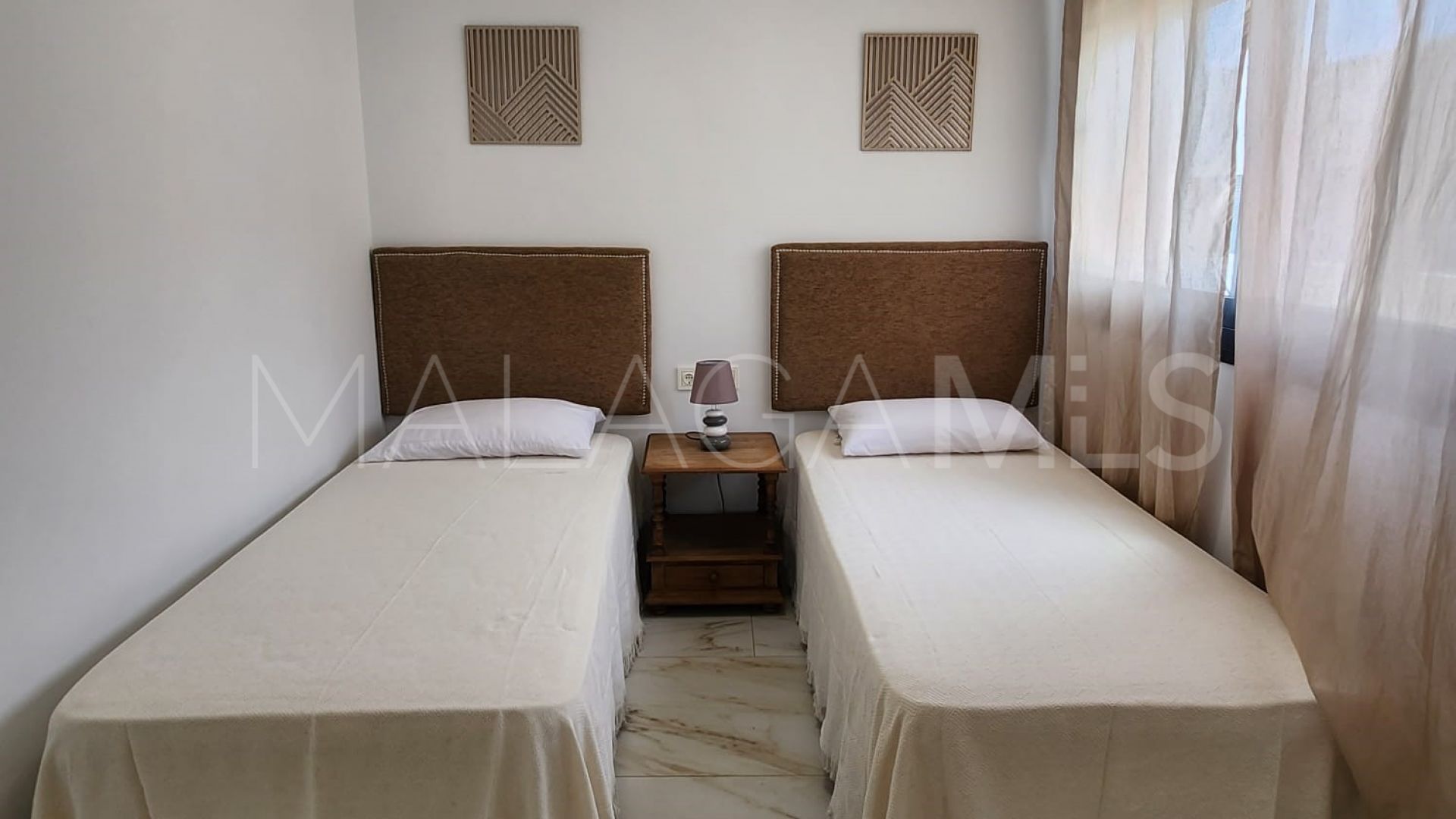 For sale Nueva Andalucia town house